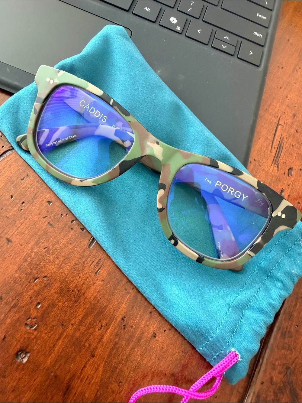 The Porgy Caddis Camo 2.0 Reading Glasses - Green & Brown